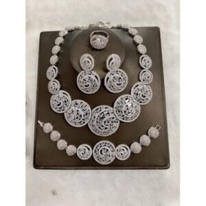 Zirconia Dubai Classy Diamond Jewelry Necklace/Bracelet/Ring &Ear Ring Set