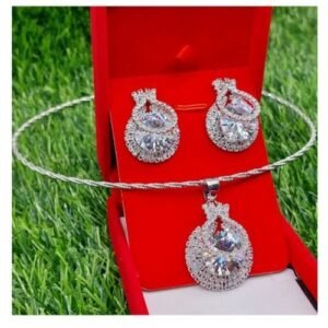 Women Twisted Chord With Sparking Zirconia  Jewelery Set