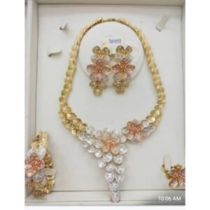 Darling Trinket Wedding And Engagement Jewelry Set