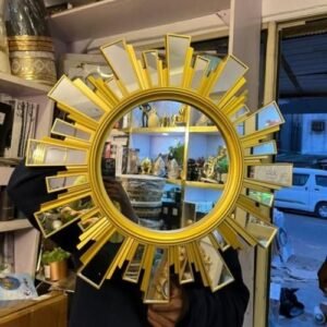 Classic Shophisicated Wall Mounted Mirror For Decor