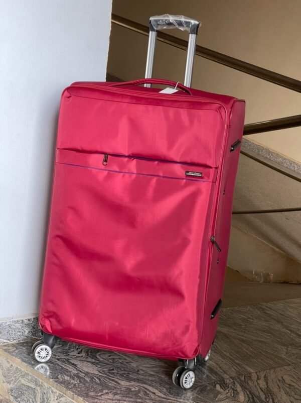 LIGHT WEIGHT RED SIZE 1 LUGGAGE BOX