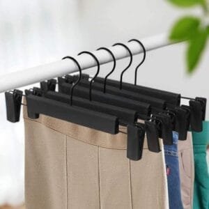 Black Plastic Clip Hanger - 10pieces