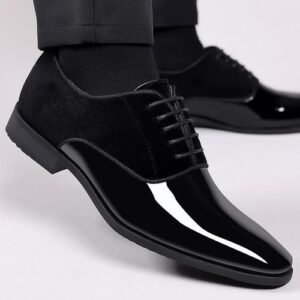 Men's Shoes New Patent Leather Bright Face Pointed Men's Formal Business Leather Shoes Men Large Size British Shoes Men