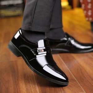 Men's Leather Shoes Business Shoes British Korean Version Of Foot Cover Black Casual Leather Shoes