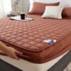 Quilted Bed Cover Washable Quilted Embossed Mattress Cover Breathable Sheet Mattress Cover Anti-Bacteria Bed Pad Brown