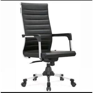 QUALITY LEATHER SWIVEL OFFICE CHAIR