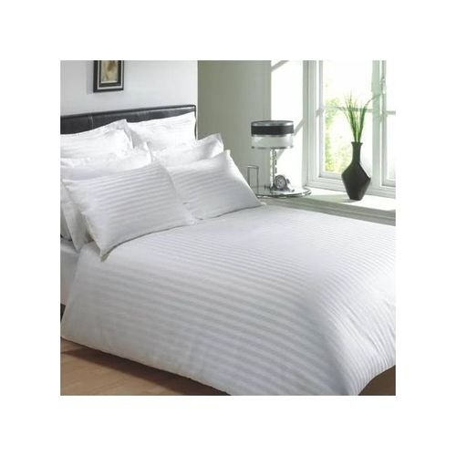 Correct Bedsheet With 4 Pillow Cases.