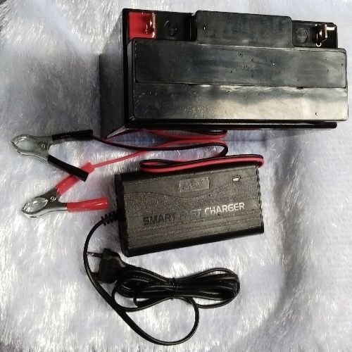 12volts 18AH Deep Cycle Battery And 12v 5A Smart Fast Battery Charger (2in1)