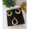 Women's earring with pendant
