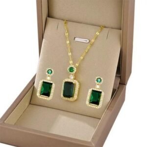 ZIRCONIA ICE SHINNY EARRINGS AND NECKLACE