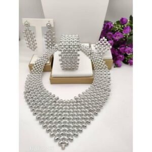 Queen Elegant Costume Jewelry Set