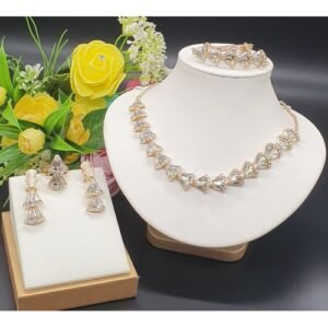 Elegant Quality Sophisticated Super Bling Complete Arabian Crystal 4 In 1 Jewelry Set