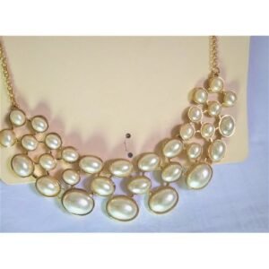 Dunnes Vintage Pearl And Gold Finish Prong Set Costume Necklace