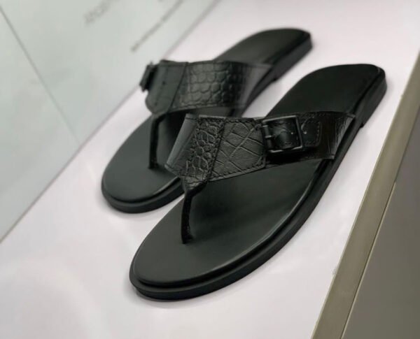 Easy Wear Black Pam Slippers