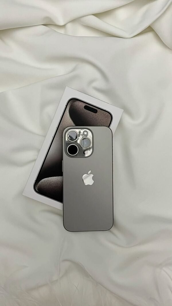 iPhone 16 Pro Max 256GB Titanium