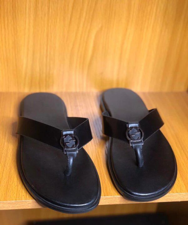 Pam Slipper Black